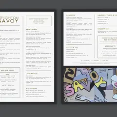 Une idée de présentation de menu pour le Brighton Savoy, avec des plats alléchants comme le Scotch Fillet et le Goulash.