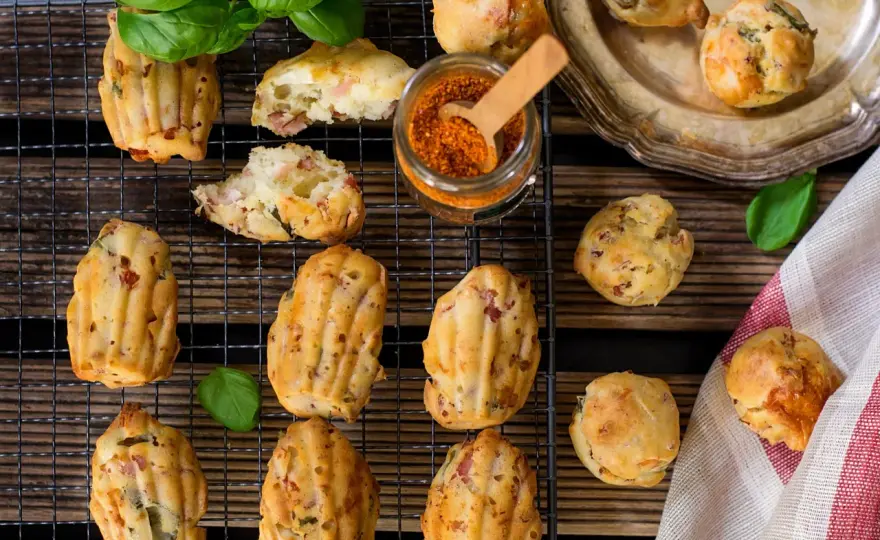 Madeleines salées originales pour un apéritif réussi