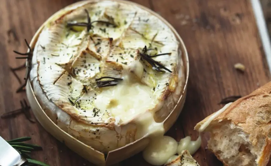 Camembert au barbecue - Le secret d'un fromage coulant