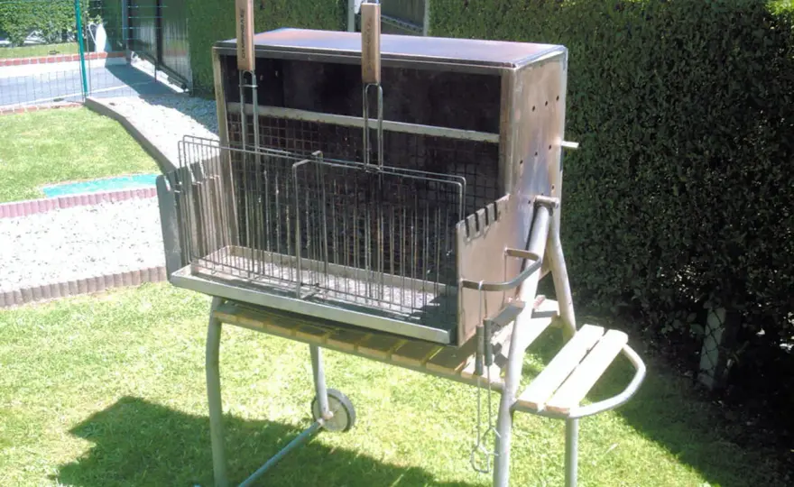 Foyer vertical tournebroche - Guide fabrication et cuisson parfaite