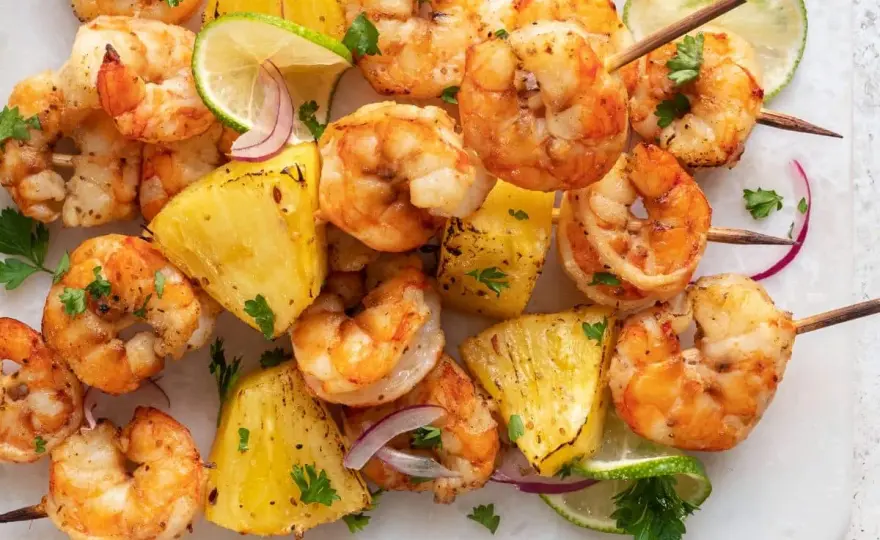 Crevettes au barbecue - La recette parfaite pour des brochettes juteuses