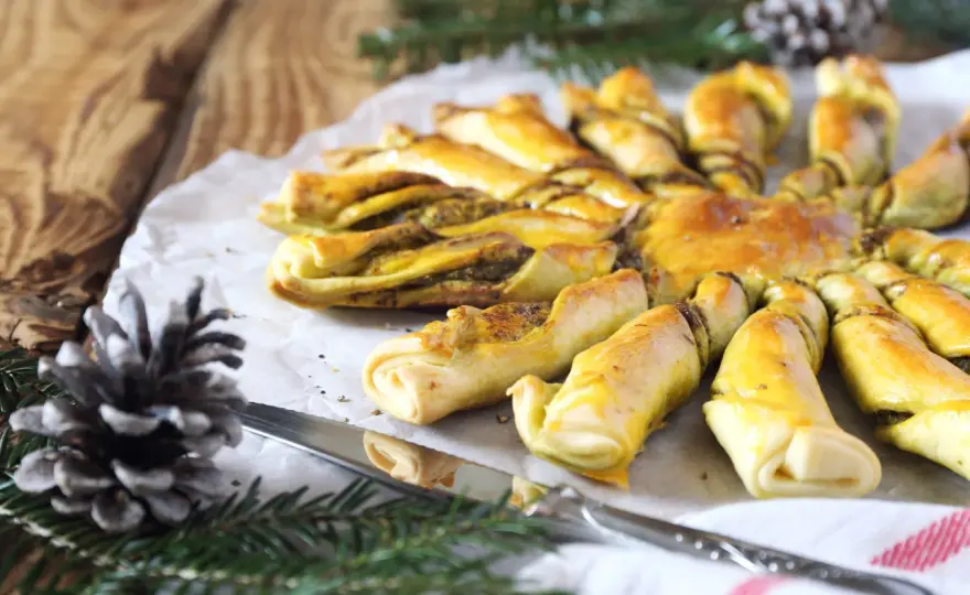 Tarte soleil au pesto, l’apéritif feuilleté qui fait son effet