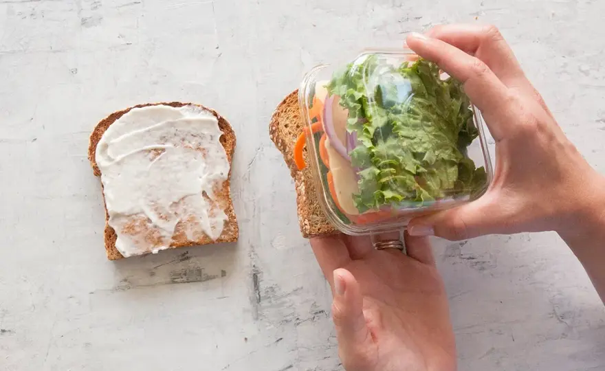 Sandwich crudités parfait - Évitez l'erreur qui le détrempe